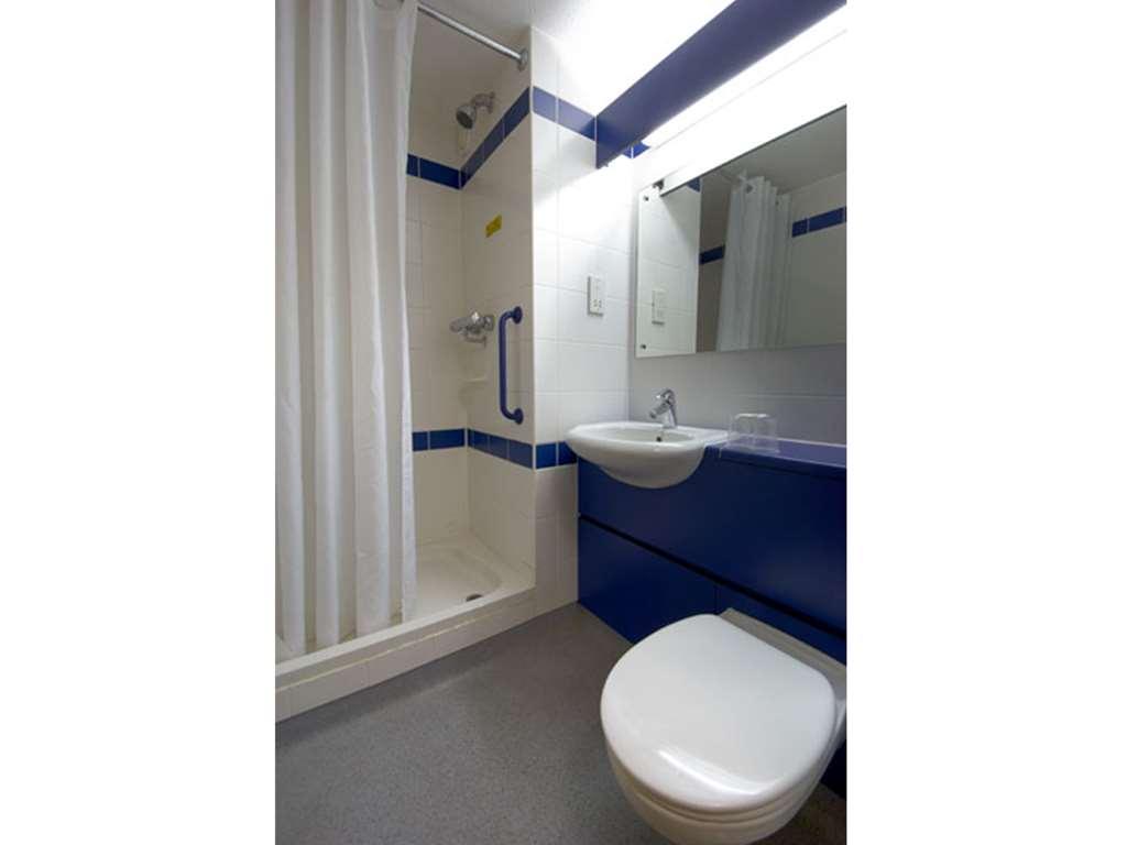 Travelodge Milton Keynes Old Stratford Δωμάτιο φωτογραφία