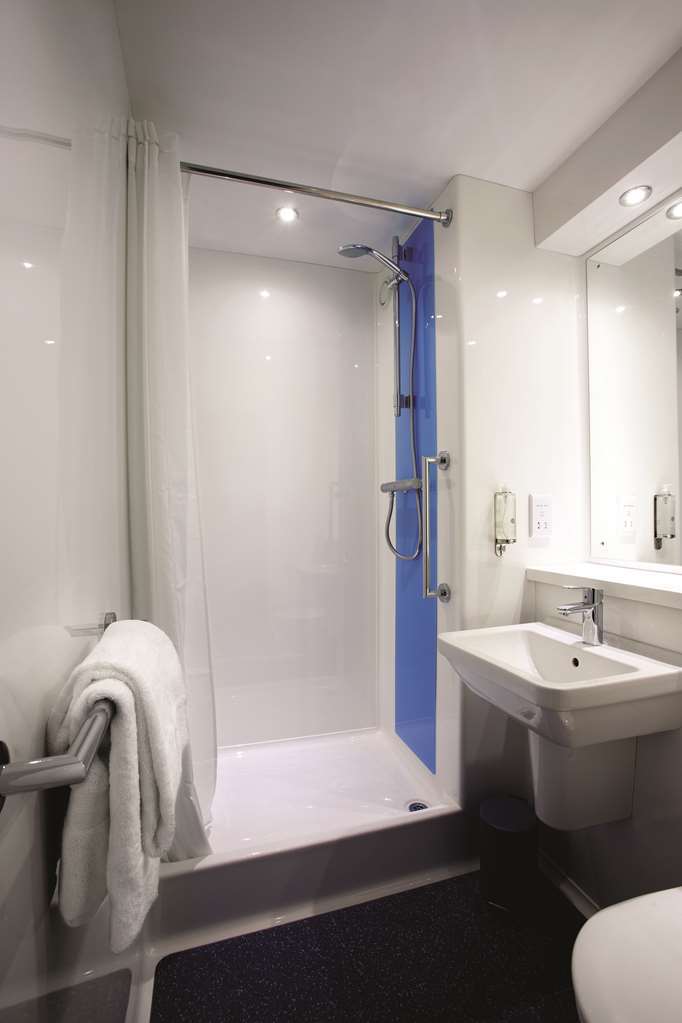 Travelodge Milton Keynes Old Stratford Δωμάτιο φωτογραφία